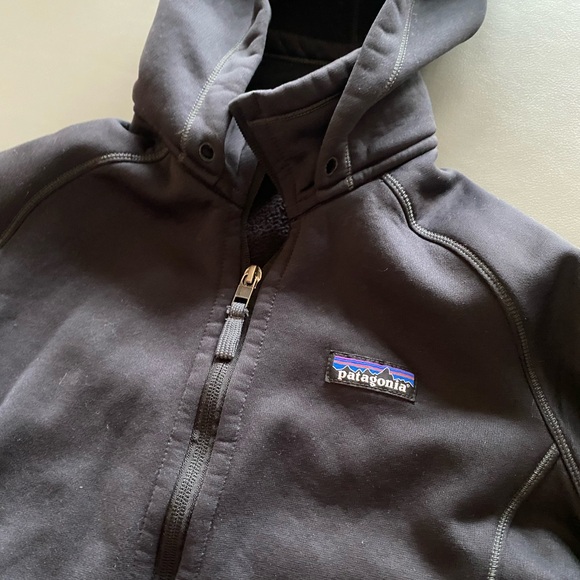 Patagonia Black Hooded Jacket - Picture 3 of 8